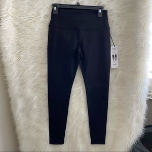 🆕 Alo Yoga High Waisted Airbrush Legging